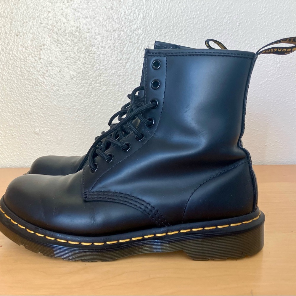 Dr. Martens Black Leather Classic Boots Women 8